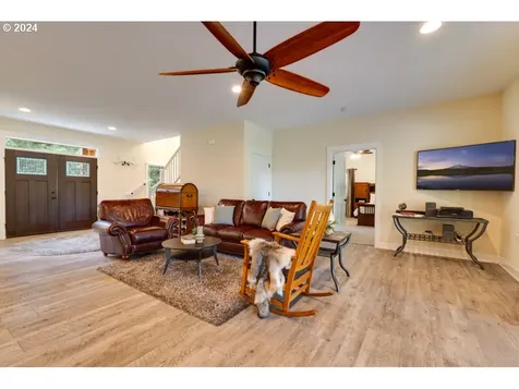 36 Lonesome Pines Drive Trout Lake WA 98650