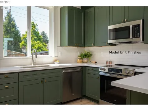 99 NE 78th Avenue Portland OR 97213