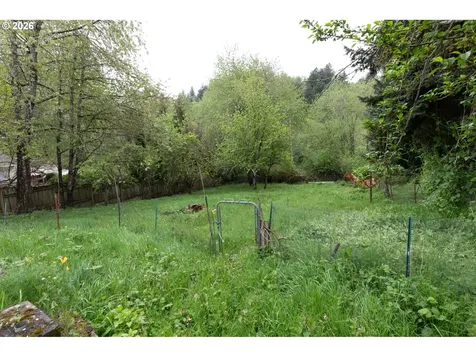 765 775 SE Roberts Avenue Gresham OR 97080