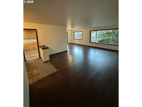 8940 SW Oak Lane Portland OR 97223