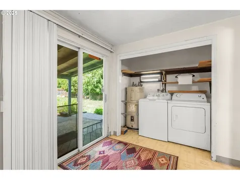 803 NE 160th Avenue Portland OR 97230