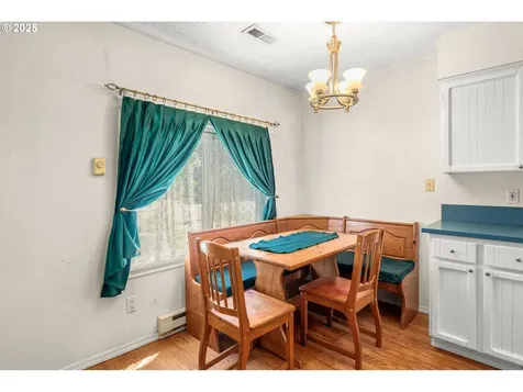 803 NE 160th Avenue Portland OR 97230