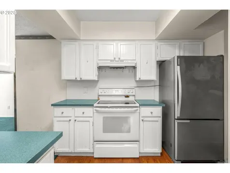 803 NE 160th Avenue Portland OR 97230
