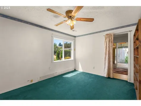 803 NE 160th Avenue Portland OR 97230