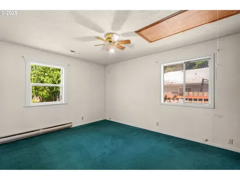 803 NE 160th Avenue Portland OR 97230