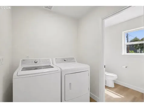 10214 N Midway Avenue Portland OR 97203