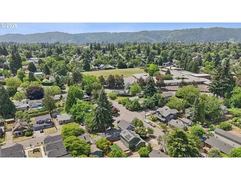 10214 N Midway Avenue Portland OR 97203