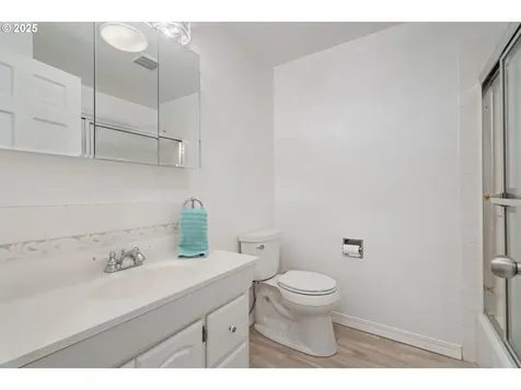1112 NE 109th Street Vancouver WA 98685