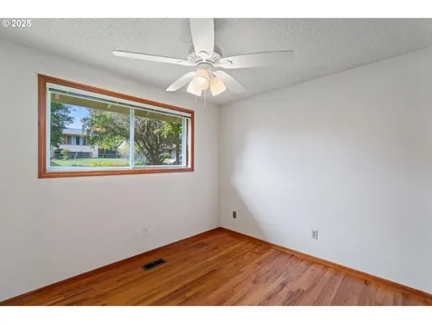 1112 NE 109th Street Vancouver WA 98685
