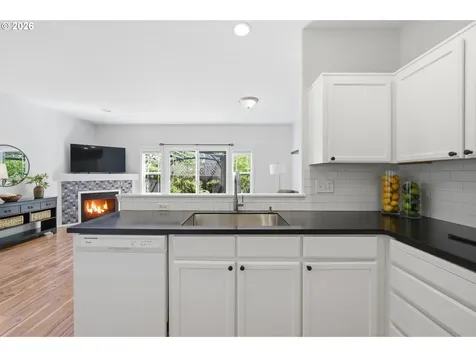 2320 NW Meadows Drive Mcminnville OR 97128