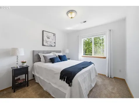 2320 NW Meadows Drive Mcminnville OR 97128