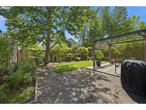 2320 NW Meadows Drive Mcminnville OR 97128