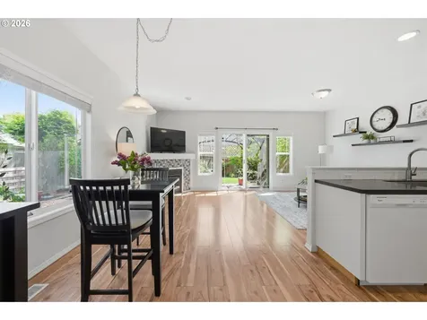 2320 NW Meadows Drive Mcminnville OR 97128