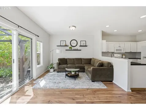 2320 NW Meadows Drive Mcminnville OR 97128