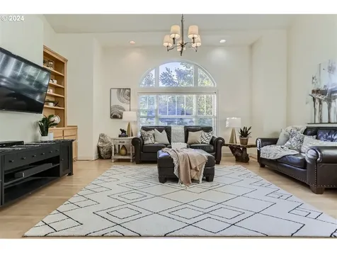 2520 NW Jean Lane Portland OR 97229