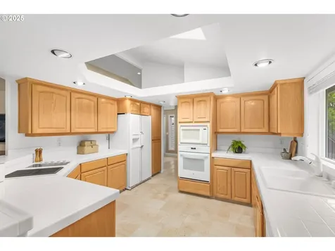 15104 SW Garnet Court Beaverton OR 97007