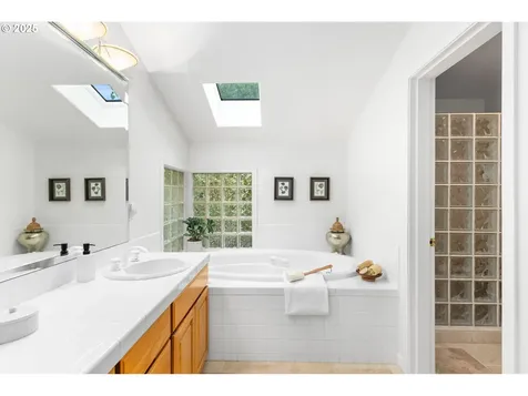 15104 SW Garnet Court Beaverton OR 97007