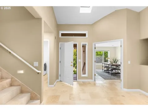 15104 SW Garnet Court Beaverton OR 97007