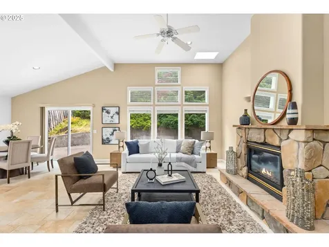 15104 SW Garnet Court Beaverton OR 97007
