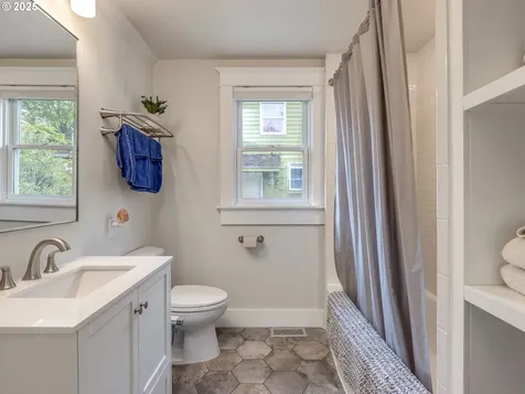 2820 SE 47th Avenue Portland OR 97206