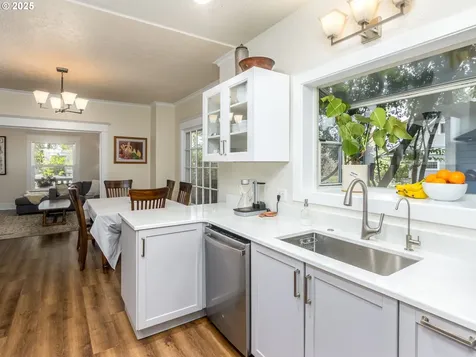 2820 SE 47th Avenue Portland OR 97206