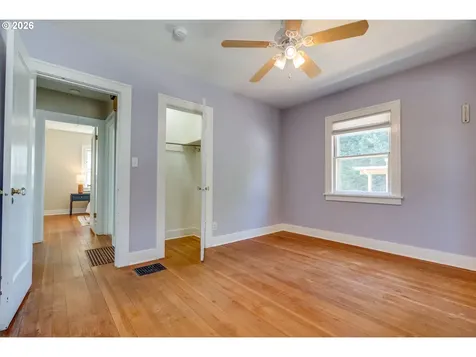 405 SE 85th Avenue Portland OR 97216