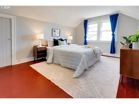 405 SE 85th Avenue Portland OR 97216