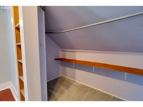 405 SE 85th Avenue Portland OR 97216