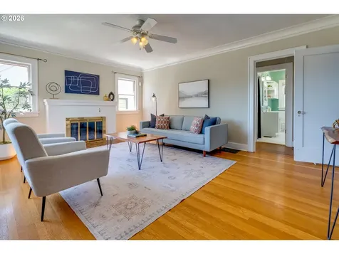 405 SE 85th Avenue Portland OR 97216