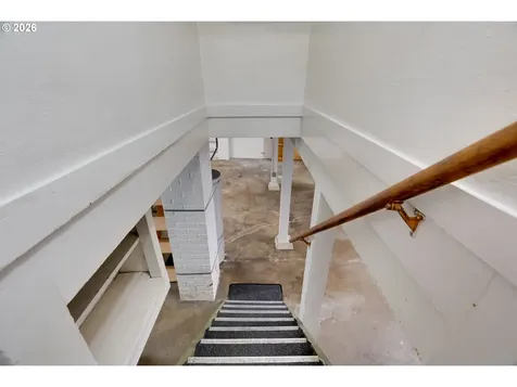 405 SE 85th Avenue Portland OR 97216
