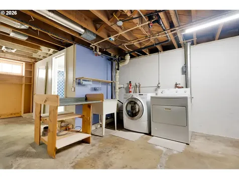 405 SE 85th Avenue Portland OR 97216