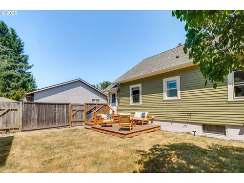 405 SE 85th Avenue Portland OR 97216