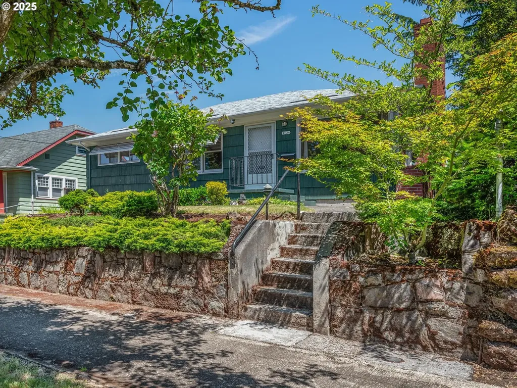 3134 NE 62nd Avenue Portland OR 97213