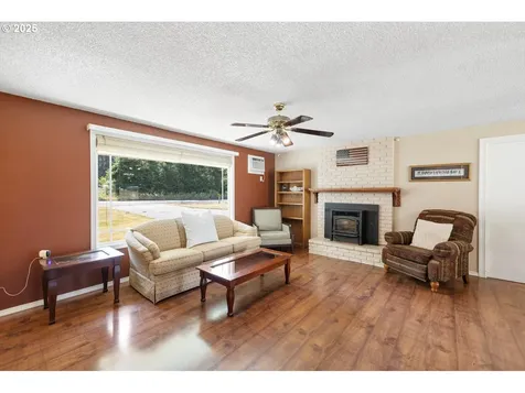 17039 S Bradley Road Oregon City OR 97045