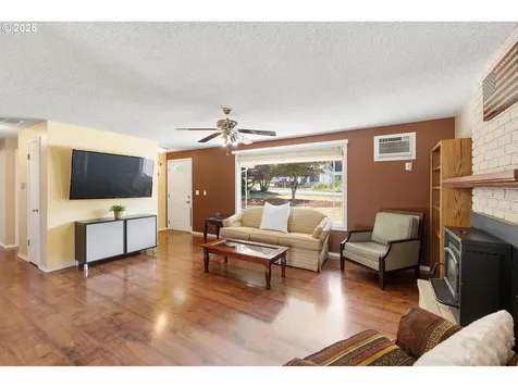 17039 S Bradley Road Oregon City OR 97045