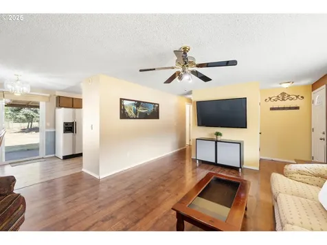17039 S Bradley Road Oregon City OR 97045