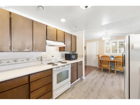 17039 S Bradley Road Oregon City OR 97045