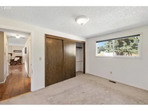 17039 S Bradley Road Oregon City OR 97045
