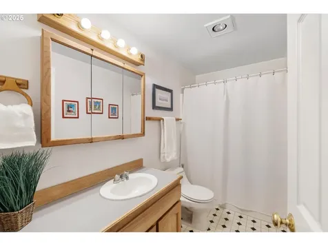 17039 S Bradley Road Oregon City OR 97045