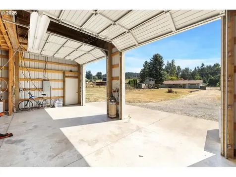 17039 S Bradley Road Oregon City OR 97045