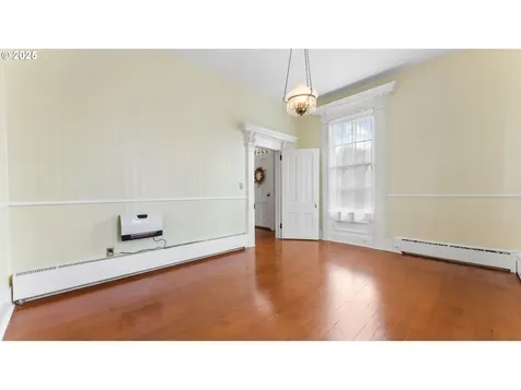 812 E 2nd Street Coquille OR 97423