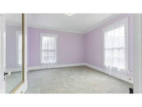 812 E 2nd Street Coquille OR 97423