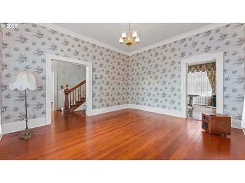 812 E 2nd Street Coquille OR 97423