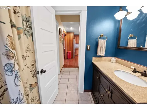 538 Mcclure Avenue Astoria OR 97103