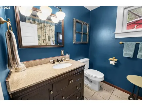 538 Mcclure Avenue Astoria OR 97103
