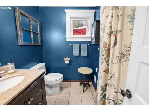 538 Mcclure Avenue Astoria OR 97103