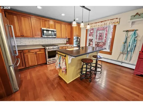 538 Mcclure Avenue Astoria OR 97103