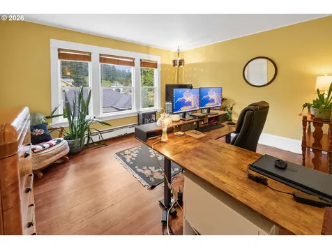 538 Mcclure Avenue Astoria OR 97103