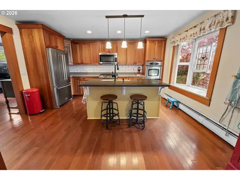 538 Mcclure Avenue Astoria OR 97103