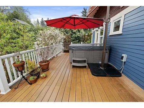 538 Mcclure Avenue Astoria OR 97103